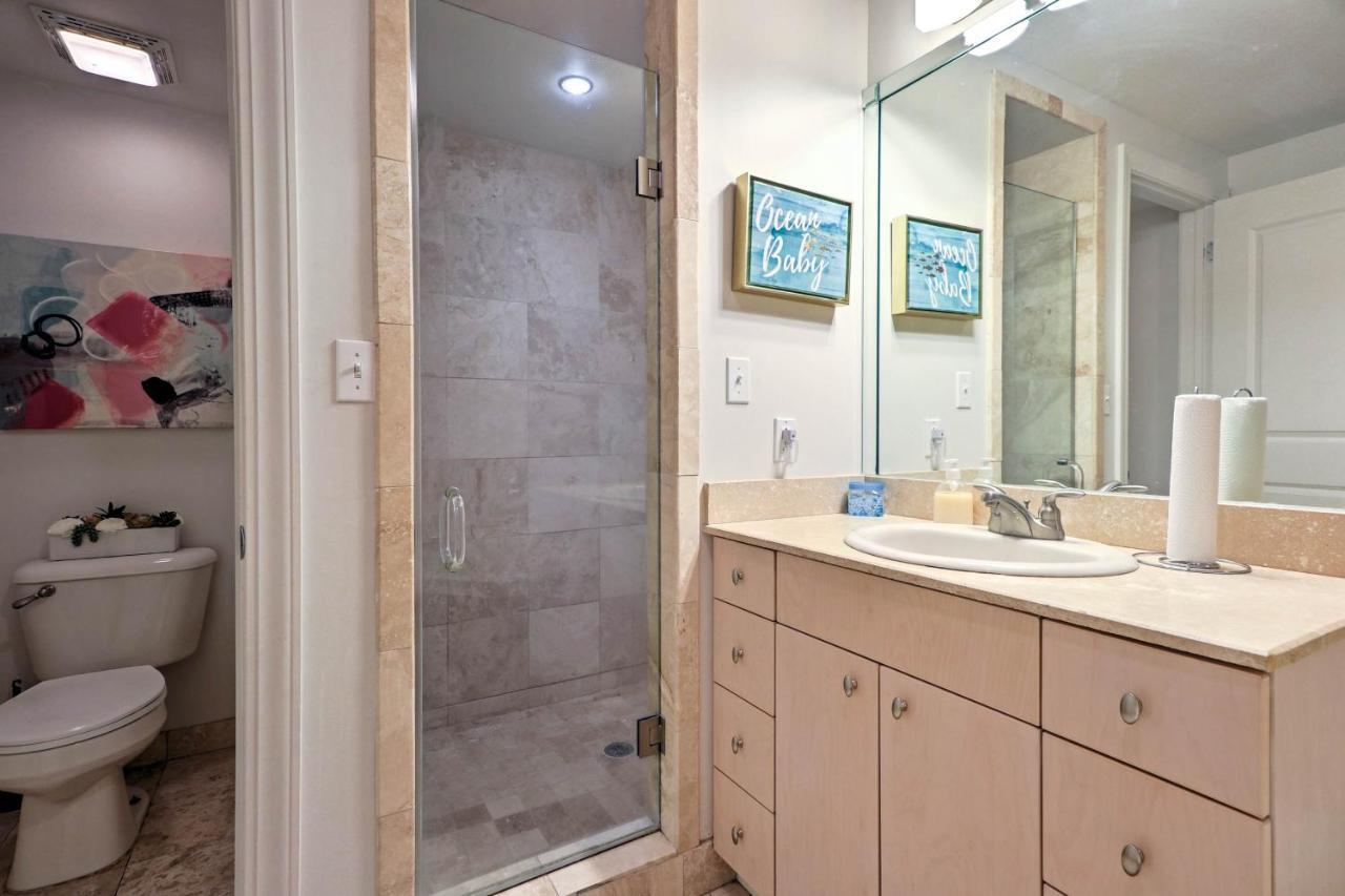 Lavish Beachfront Biloxi Condo With Pvt Patio And Pool! מראה חיצוני תמונה